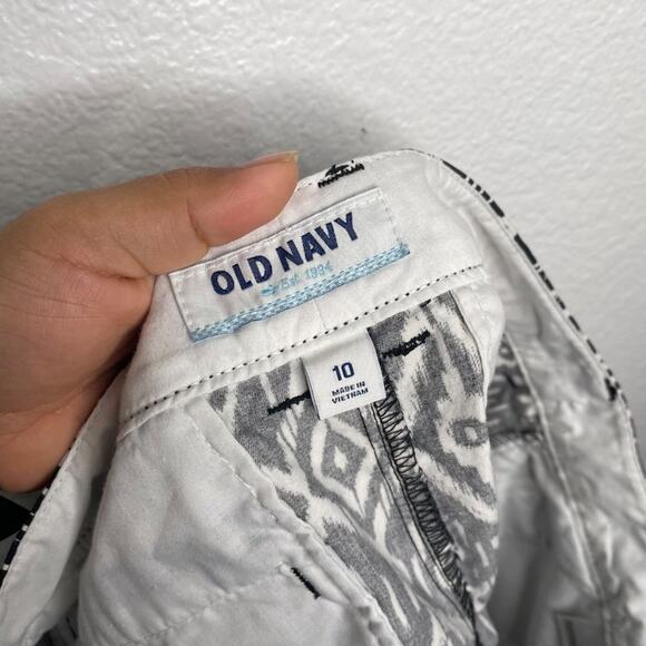 Old Navy Womens Shorts Size 10 Black & White Geometric Tribal Ikat Short Shorts - Picture 3 of 12